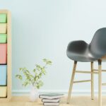 Meblo-ścianka z magazynem ciepła PCM – ukryta bateria komfortu do salonu i biura domowego