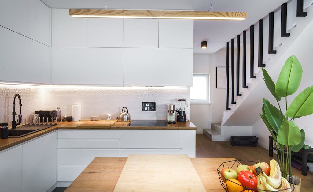 Ściany, które chłodzą i dogrzewają pasywnie – dekoracyjne panele PCM do mieszkań i domów