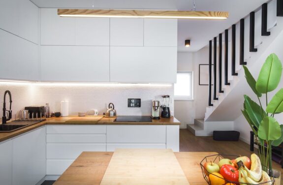 Ściany, które chłodzą i dogrzewają pasywnie – dekoracyjne panele PCM do mieszkań i domów