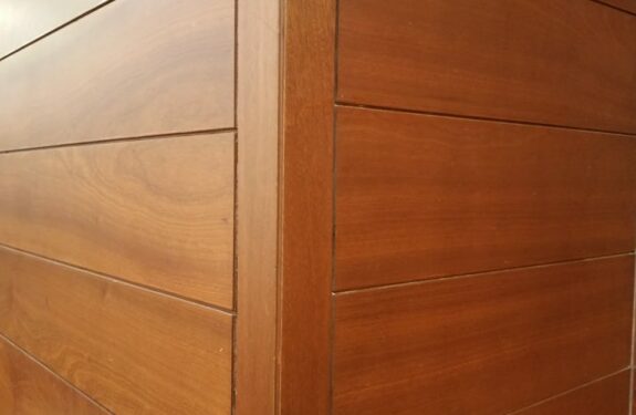 Higrotermiczne panele ścienne z konopi i wosku pszczelego z mikro‑wkładami PCM – ściana, która reguluje wilgoć, akustykę i temperaturę